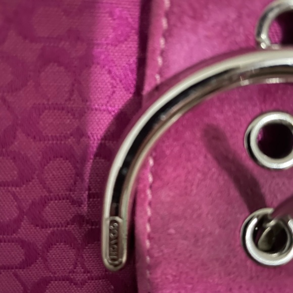 Coach hot pink baguette - Picture 8 of 8